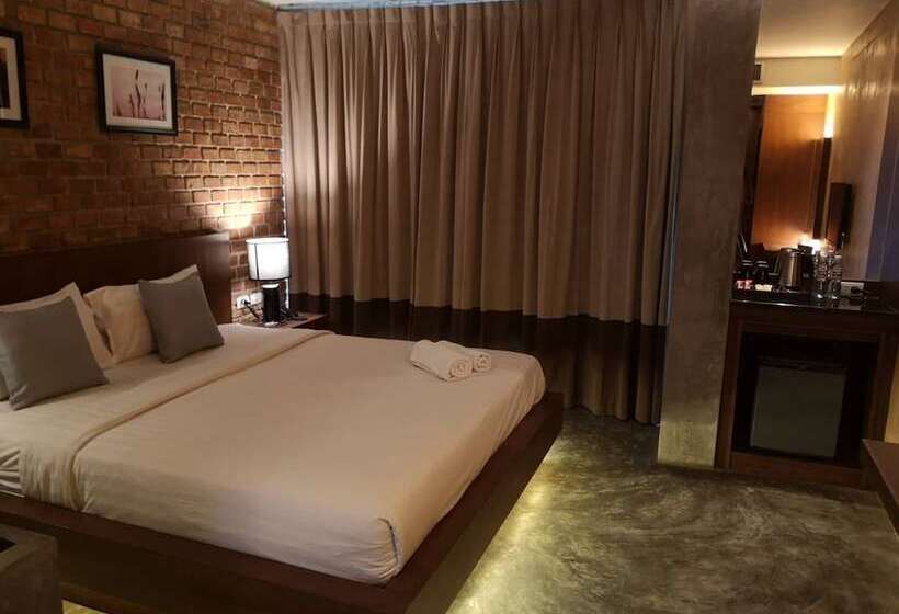 اتاق سوپریور, De Coze