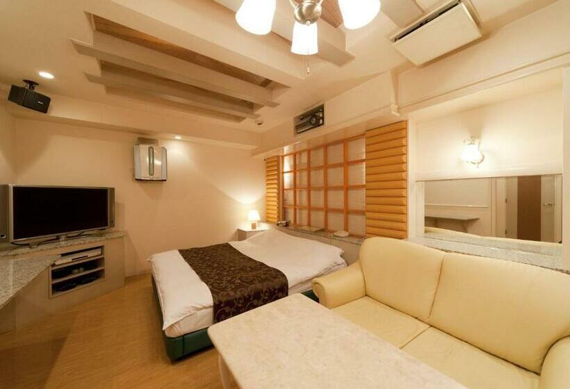 اتاق استاندارد با تخت بزرگ, Fine Biwako I