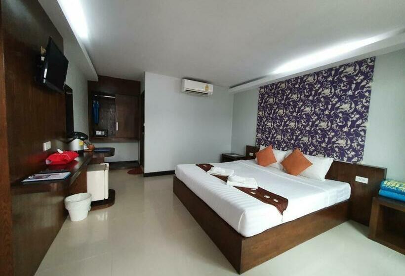 اتاق لوکس, Ibiza Phi Phi