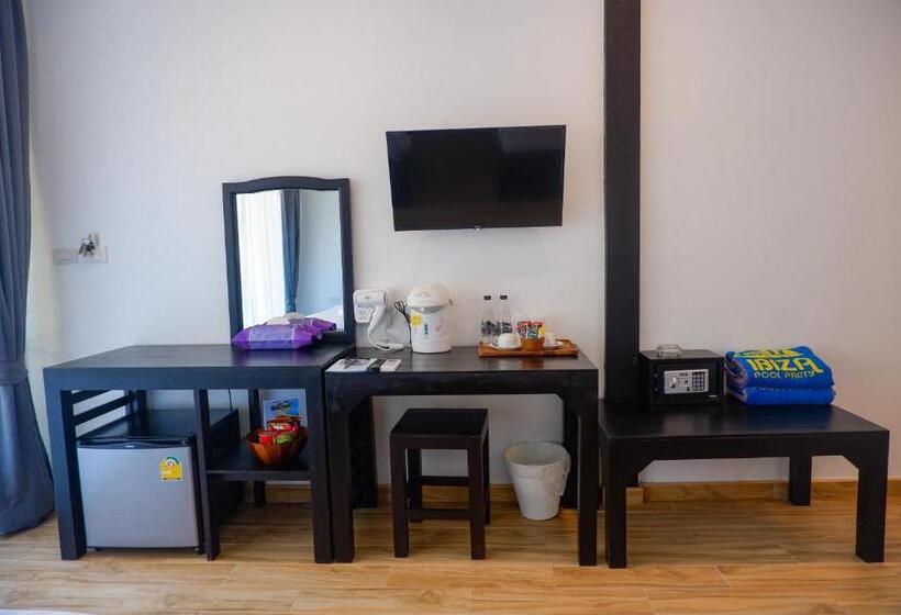 اتاق استاندارد, Ibiza Phi Phi