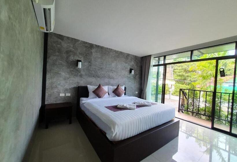 Deluxe Room Mountain View, Ibiza Phi Phi