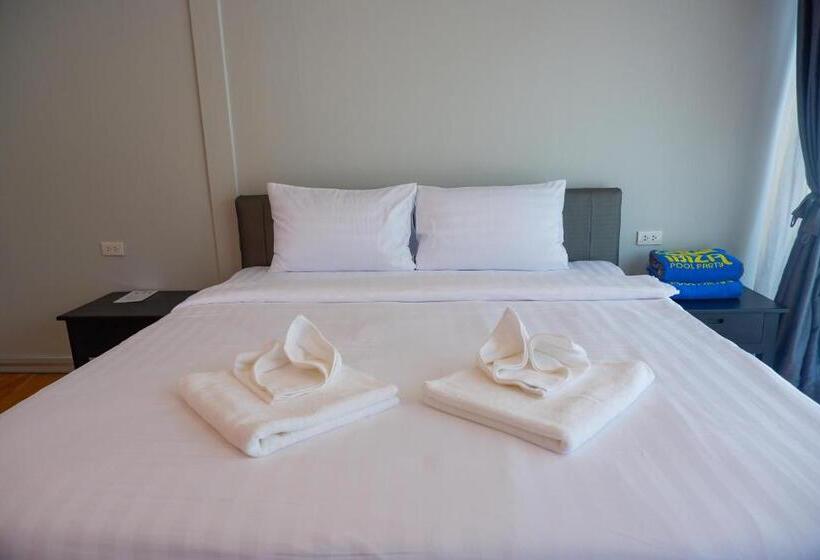 اتاق استاندارد, Ibiza Phi Phi