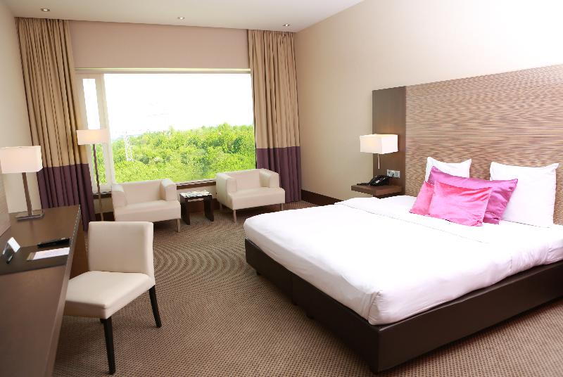 اتاق پرمیوم, Pride Plaza Hotel, Aerocity New Delhi