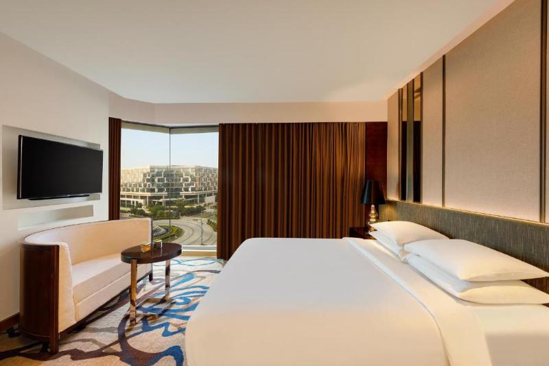 سوئیت پریمیوم, Pride Plaza Hotel, Aerocity New Delhi