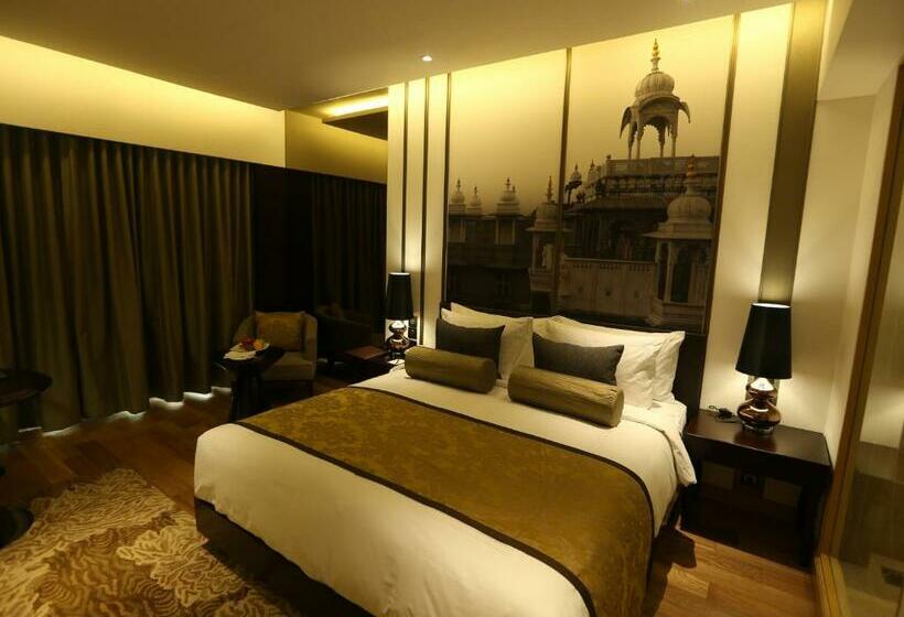 اتاق سوپریور با تخت بزرگ, Pride Plaza Hotel, Aerocity New Delhi