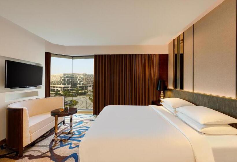 سوئیت پریمیوم, Pride Plaza Hotel, Aerocity New Delhi