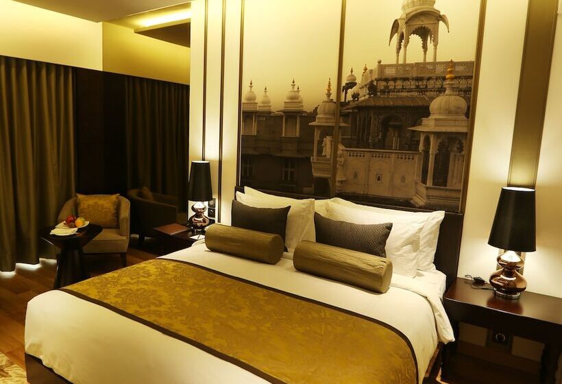 Superior Room, Pride Plaza  Aerocity Delhi