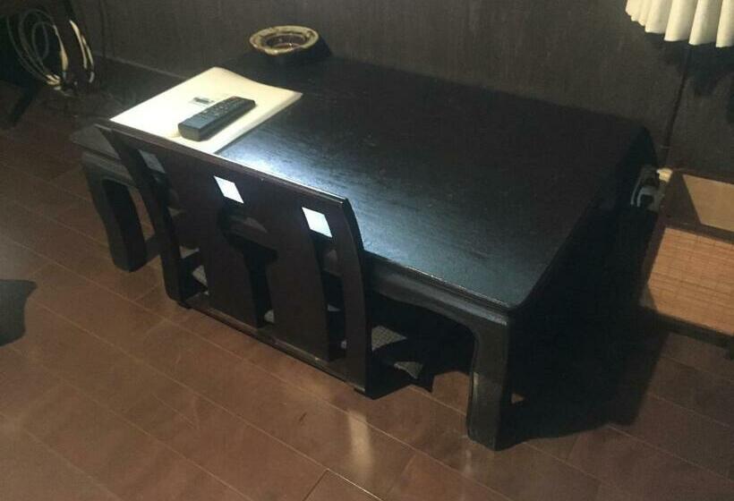اتاق اکونومی, Takeyaso Ryokan