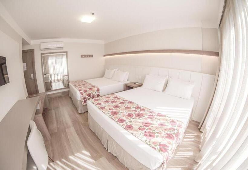 اتاق استاندارد چهار تخته, Vila Germanica