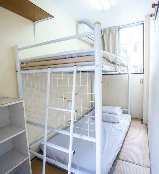 اتاق استاندارد با سرویس بهداشتی مشترک, Peace House Sachi   Hostel