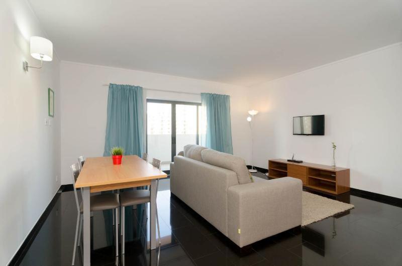 Apartamento 1 Dormitorio, Rocha Tower By Beach Rentals