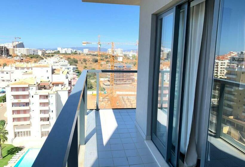 1 Bedroom Apartment Sea View, Rocha Tower By Beach Rentals