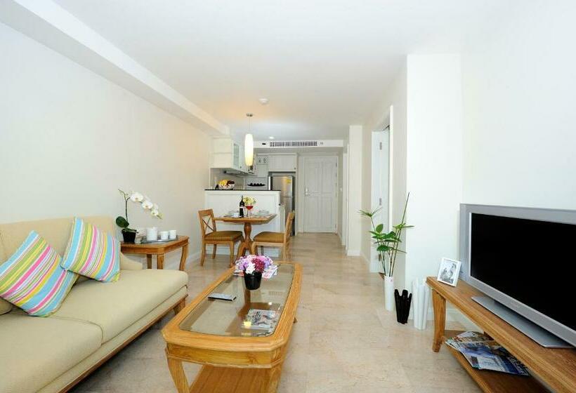 سوییت, Sabai Sathorn Service Apartment