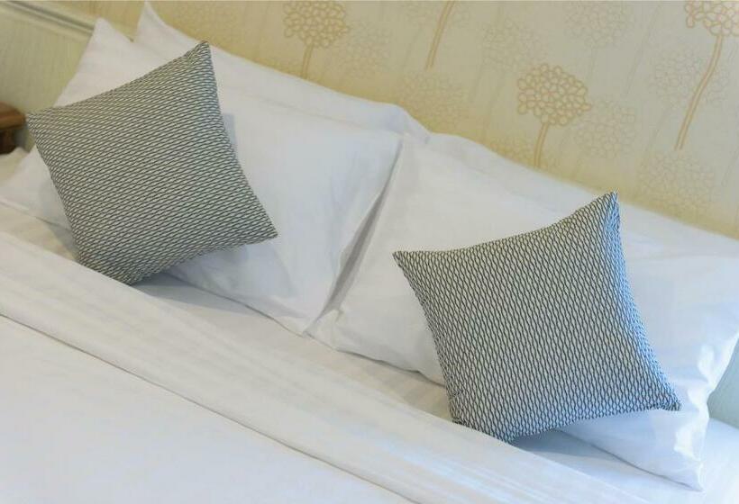 سوئیت 2 خوابه, Sabai Sathorn Service Apartment