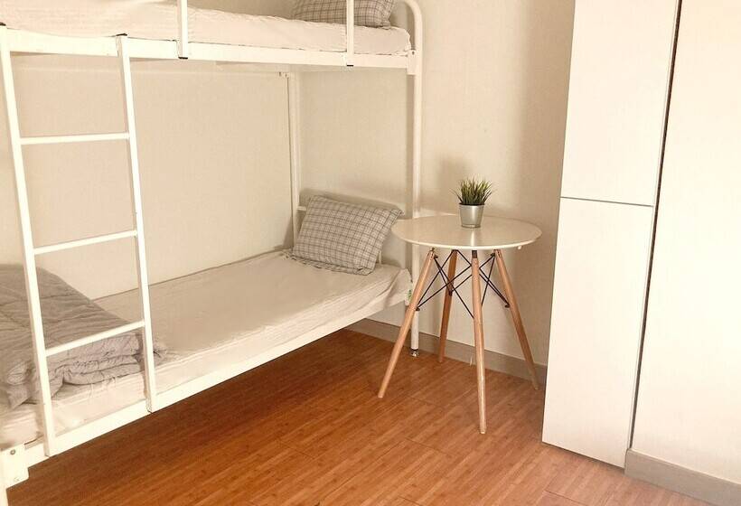 اتاق استاندارد, Yakorea Hostel Dongdaemun