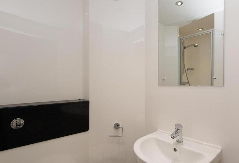 5 Bedroom Apartment, Destiny Student Murano   Campus Accommodation