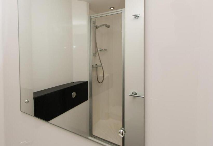 5 Bedroom Apartment, Destiny Student Murano   Campus Accommodation