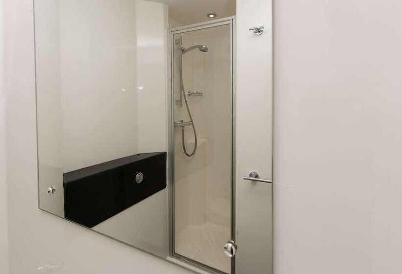 5 Bedroom Apartment, Destiny Student Murano   Campus Accommodation