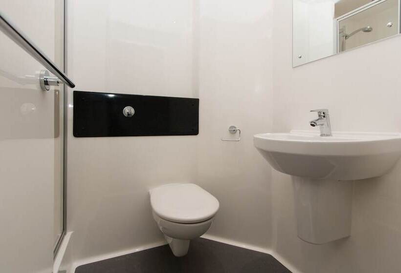 5 Bedroom Apartment, Destiny Student Murano   Campus Accommodation