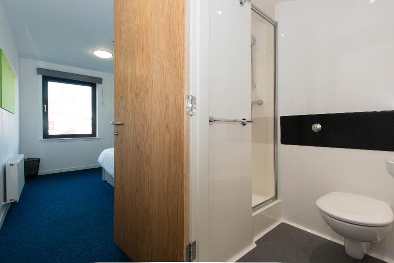 آپارتمان 4 خوابه, Destiny Student Murano   Campus Accommodation