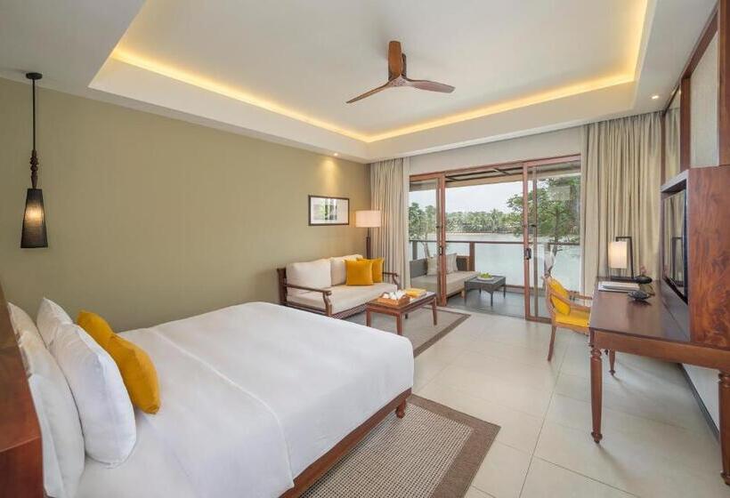 اتاق لوکس با چشم‌انداز دریاچه, Anantara Kalutara Resort