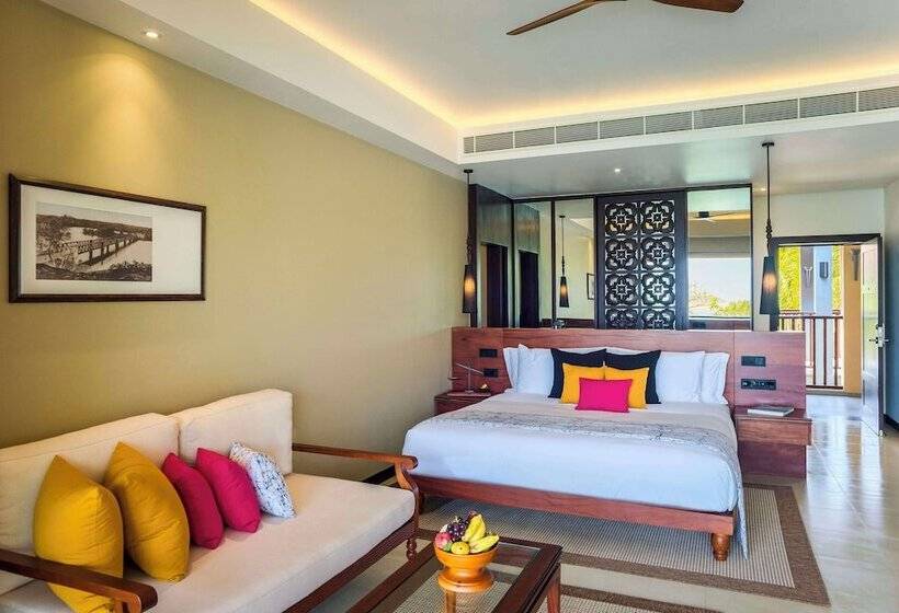 اتاق لوکس با چشم‌انداز دریا, Anantara Kalutara Resort