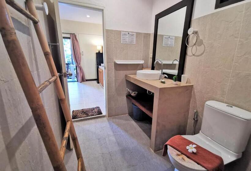 ویلای لوکس 1 خوابه, Baan Sukreep Resort