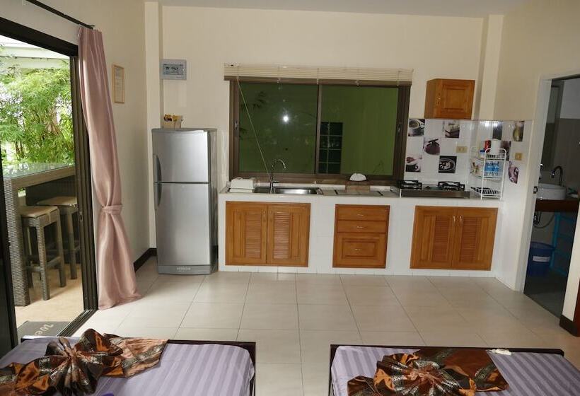 ویلا دلوکس 2 خوابه, Baan Sukreep Resort