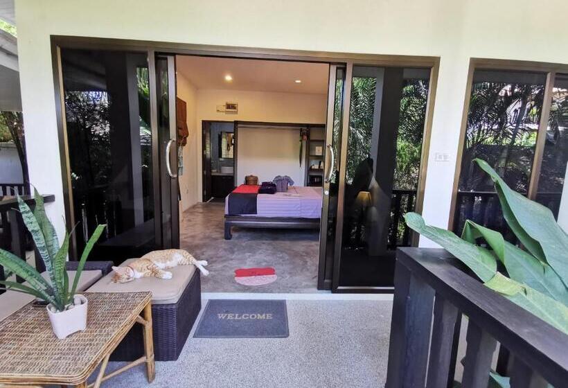 اتاق لوکس, Baan Sukreep Resort