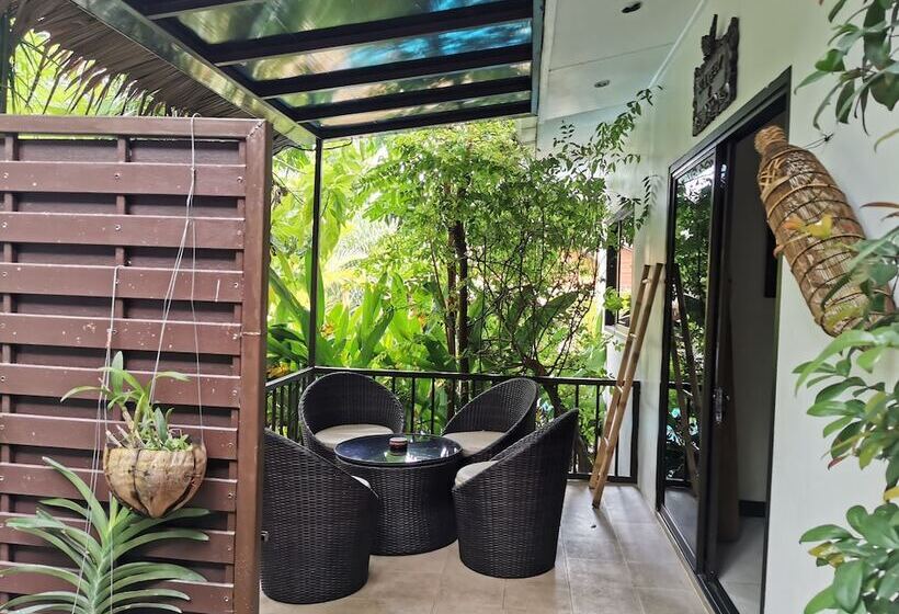 ویلا دلوکس 2 خوابه, Baan Sukreep Resort