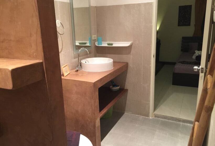 ویلا دلوکس 2 خوابه, Baan Sukreep Resort