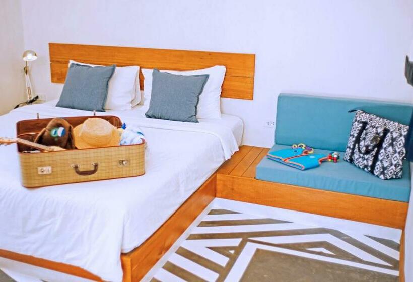 بانگلوی استاندارد, Escape Beach Resort   New Look Renovated