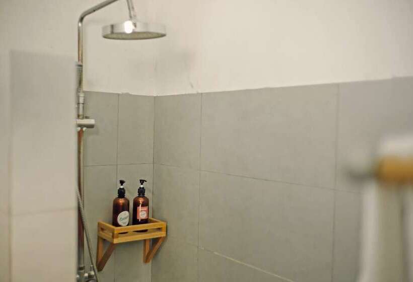 ویلای استاندارد با چشم‌انداز باغ, Escape Beach Resort   New Look Renovated