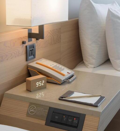 اتاق استاندارد چهار تخته, Cozzi Zhongshan Kaohsiung