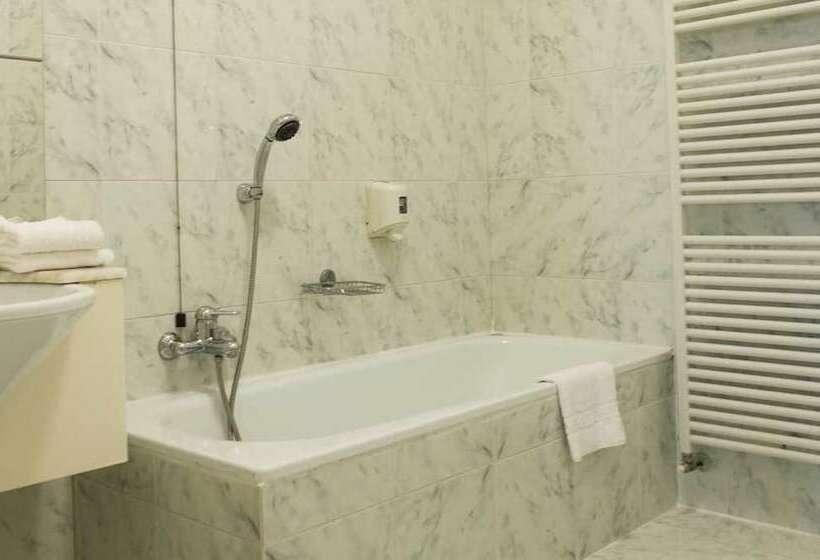 اتاق استاندارد, Locanda San Fiorenzo