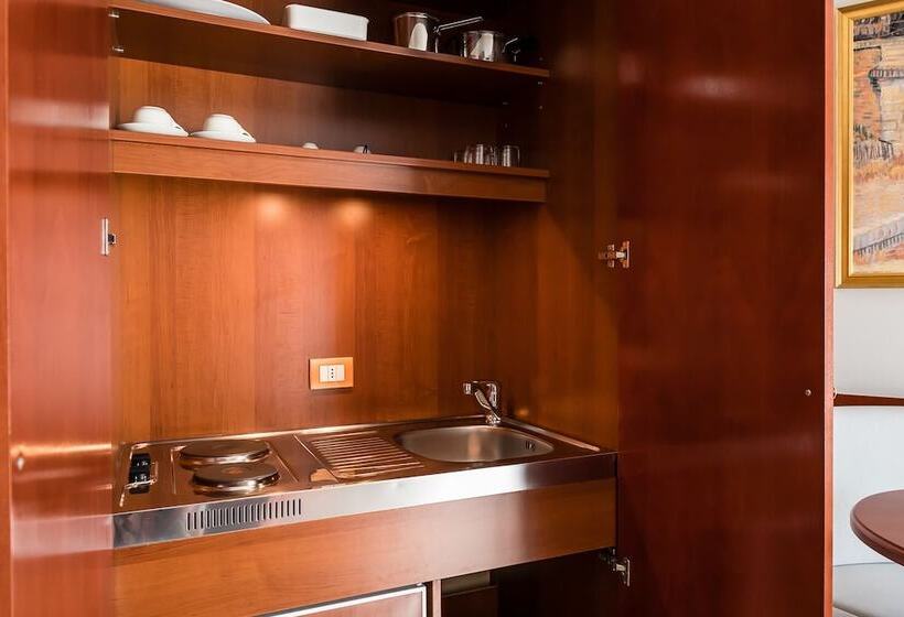 سوییت سوپریور, Mediterranee Family Hotel & Spa