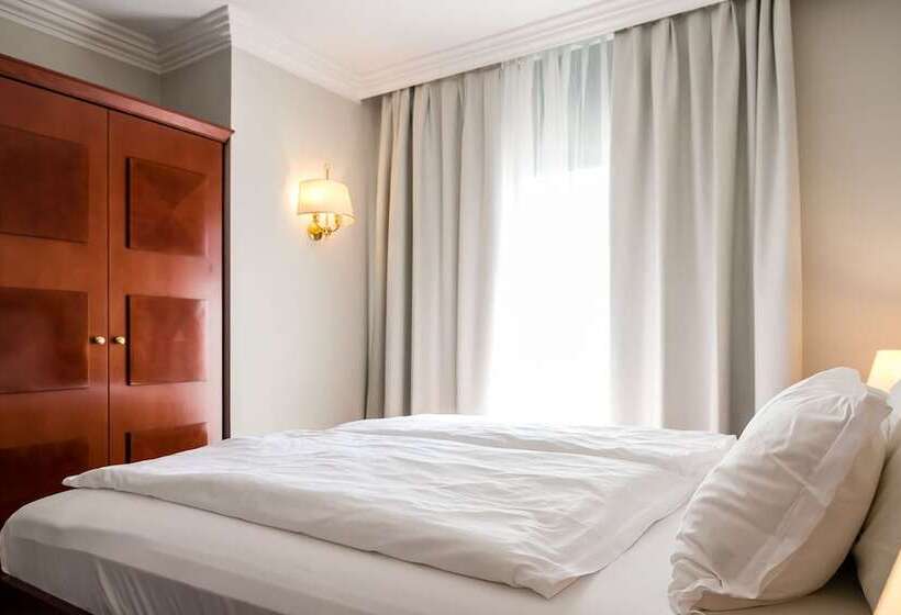 سوییت سوپریور, Mediterranee Family Hotel & Spa