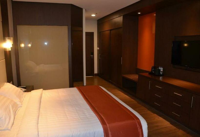 اتاق سوپریور با تخت بزرگ, Monticello Tagaytay