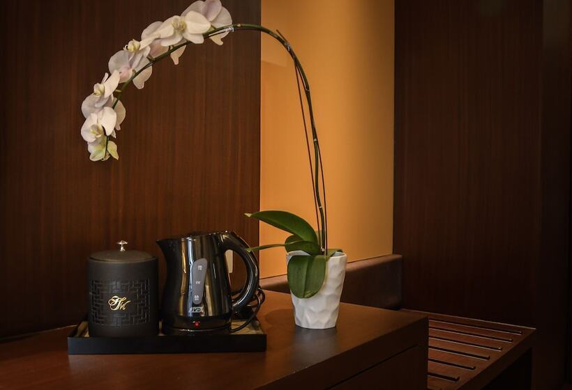 اتاق سوپریور, Monticello Tagaytay