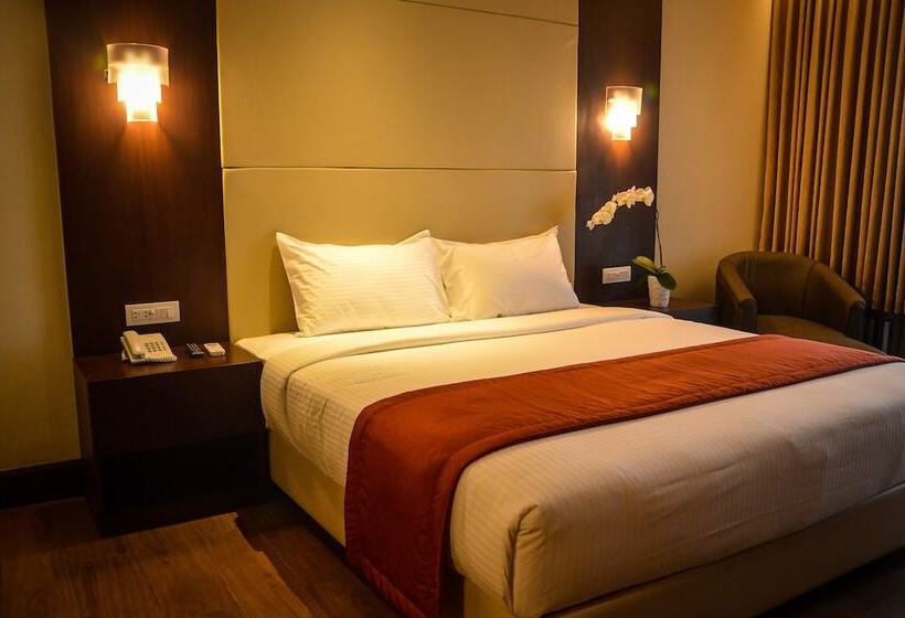 اتاق پنت هاوس, Monticello Tagaytay