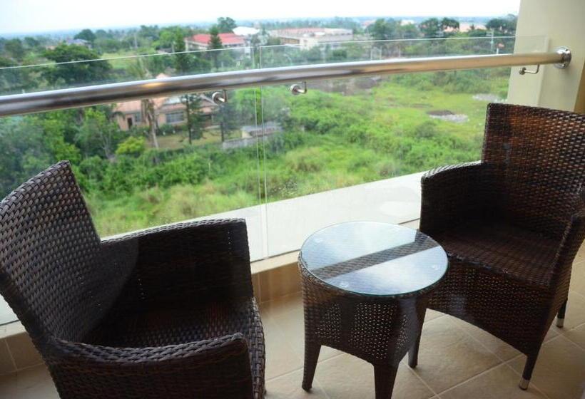 اتاق لوکس با تخت بزرگ, Monticello Tagaytay