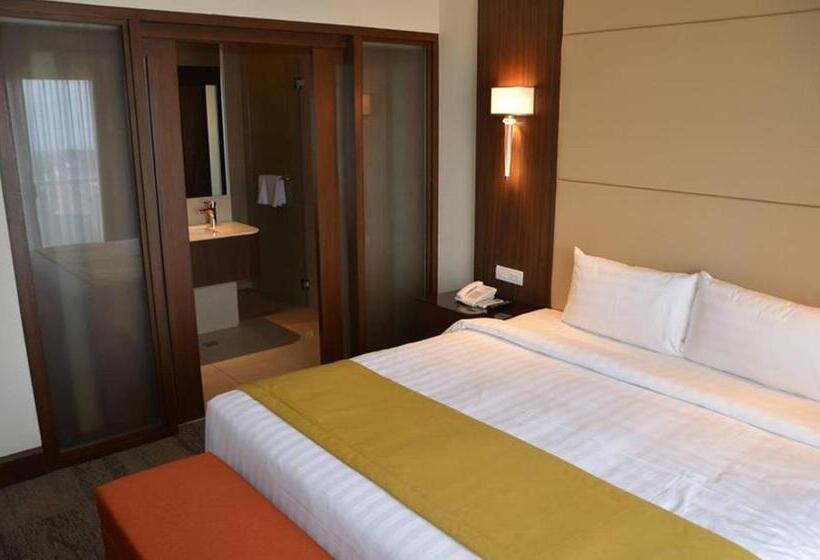 اتاق پنت هاوس, Monticello Tagaytay