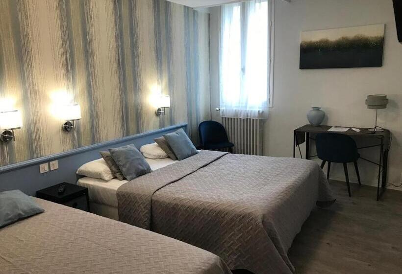 اتاق استاندارد چهار تخته, Saint Philibert