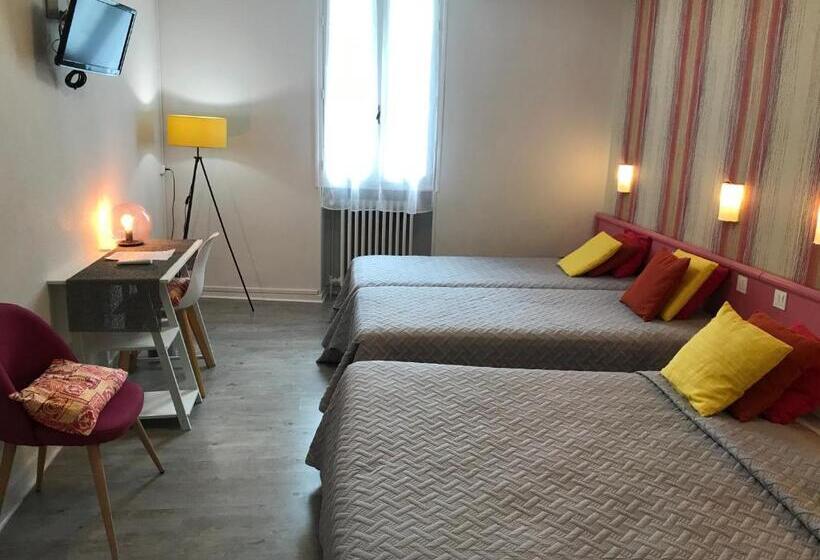 اتاق استاندارد چهار تخته, Saint Philibert