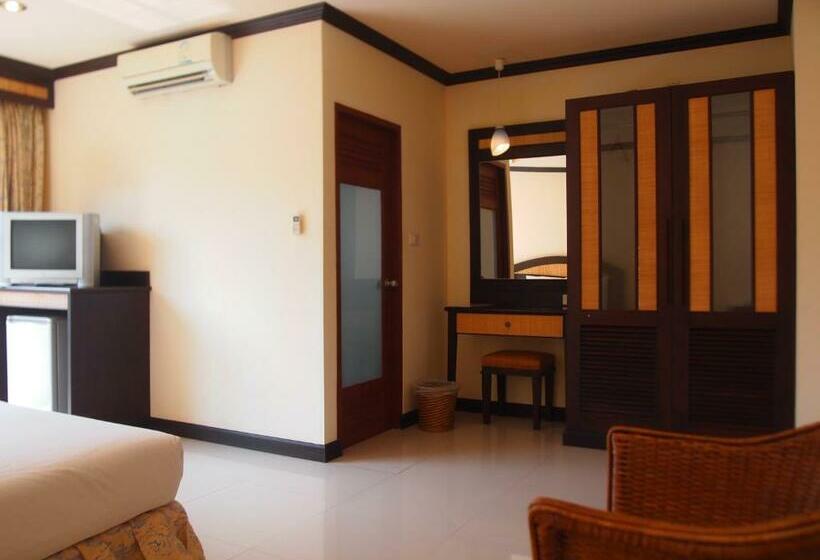 اتاق استاندارد, Summer Inn