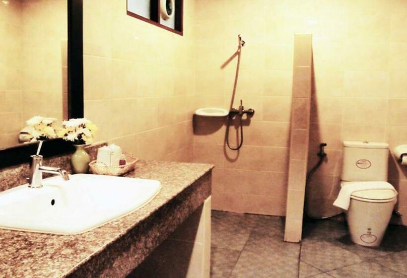 اتاق استاندارد, Summer Inn