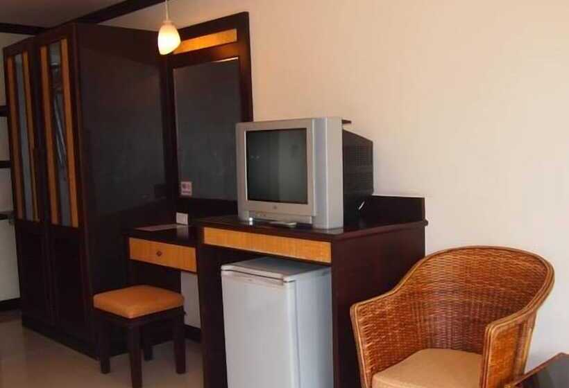 اتاق استاندارد, Summer Inn