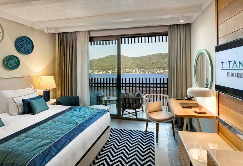 اتاق خانوادگی, Titanic Luxury Collection Bodrum