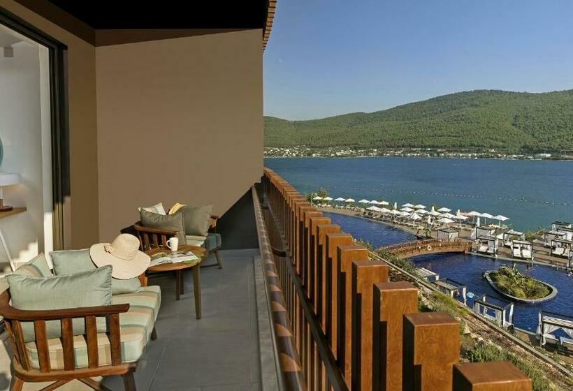 اتاق استاندارد با چشم‌انداز دریا, Titanic Luxury Collection Bodrum