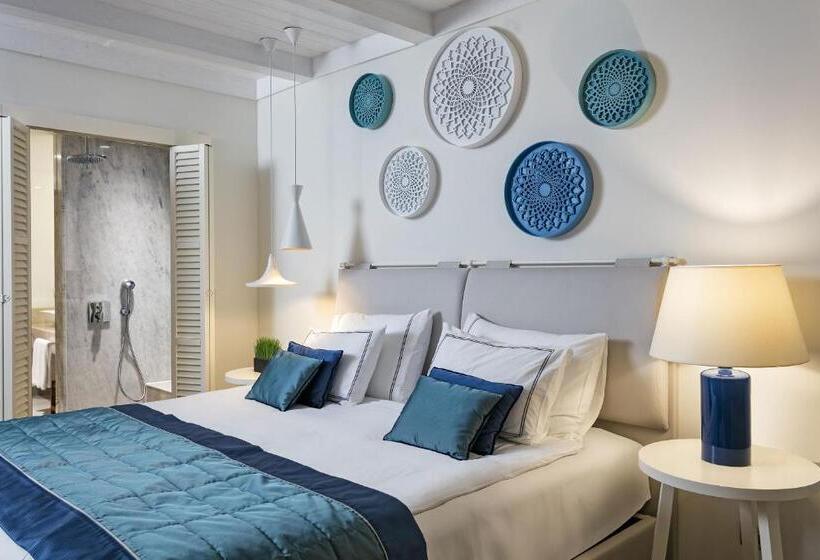 اتاق اساندارد با چشم‌انداز جانبی به دریا, Titanic Luxury Collection Bodrum